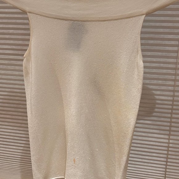 sateen off-the-shoulder tank top - Picture 2 of 4